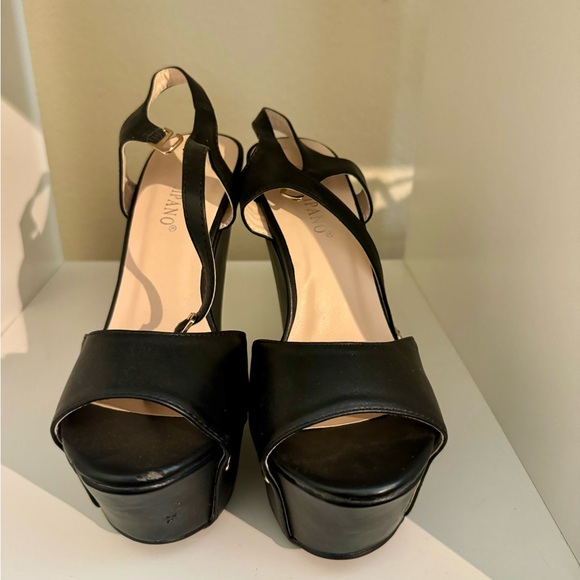 Onyx Black Women's Platform Heels - Picture 1 of 4